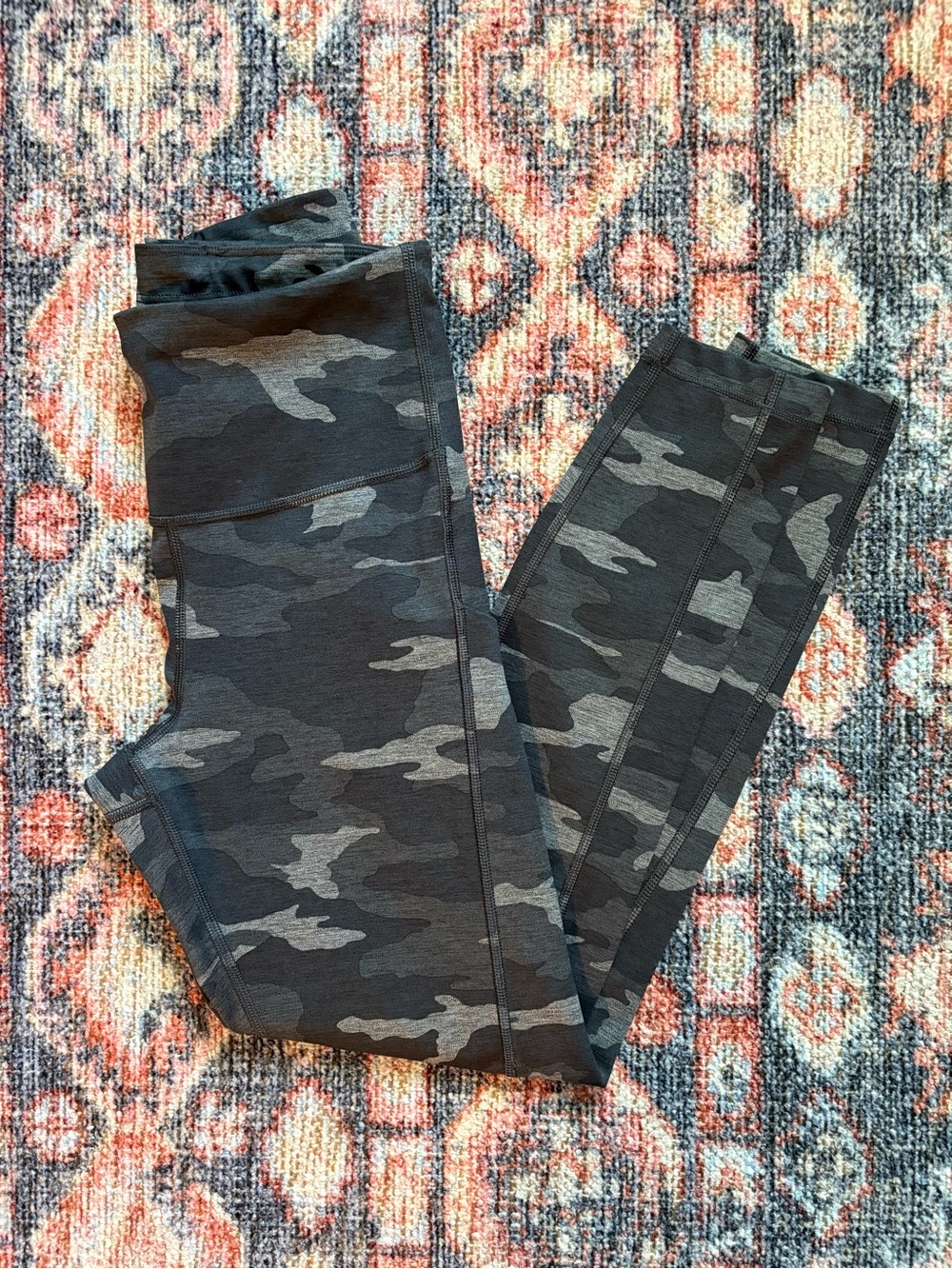 Athleta Ultimate Camo 7/8 Tight